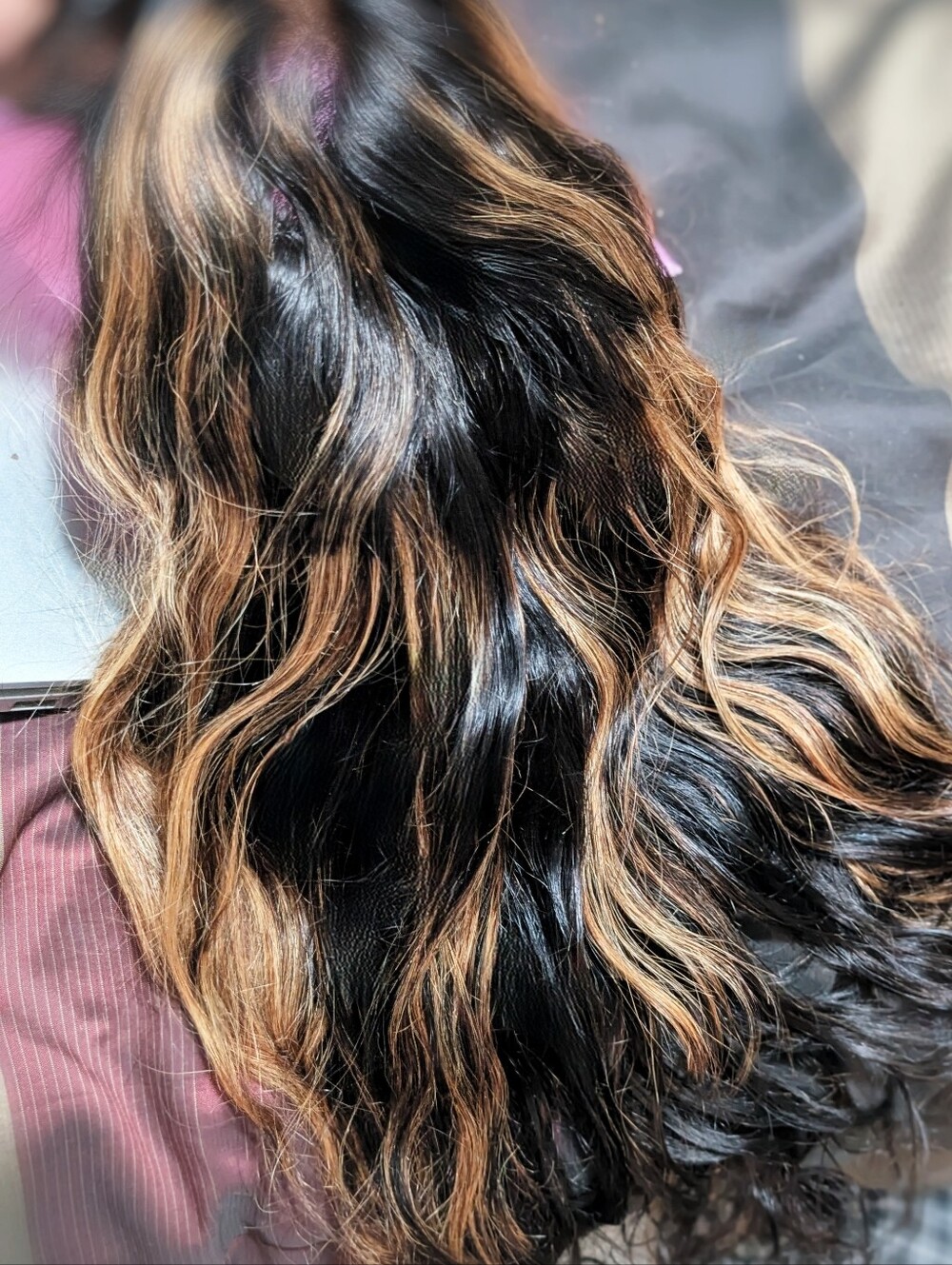 Black and Honey Blonde Wear And Go
